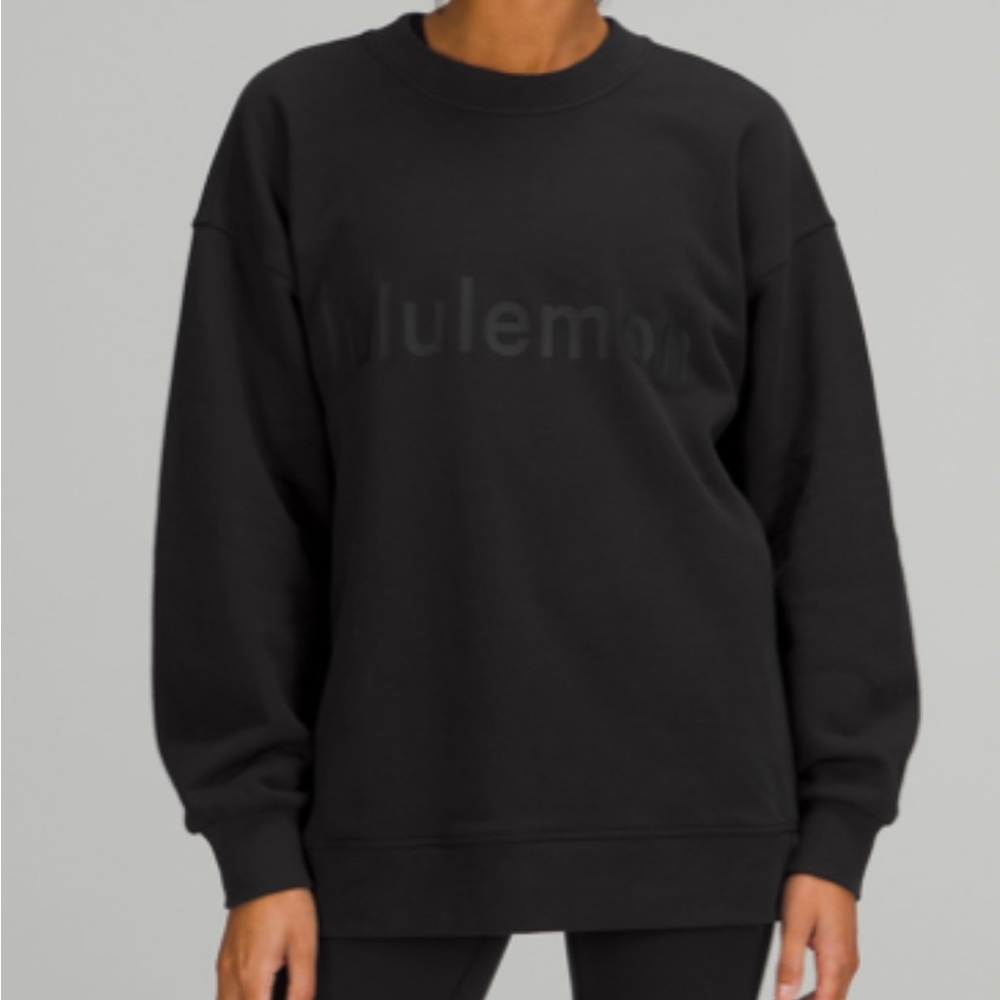 Lululemon Perfectly Oversized Crew Graphic with Logo in Black